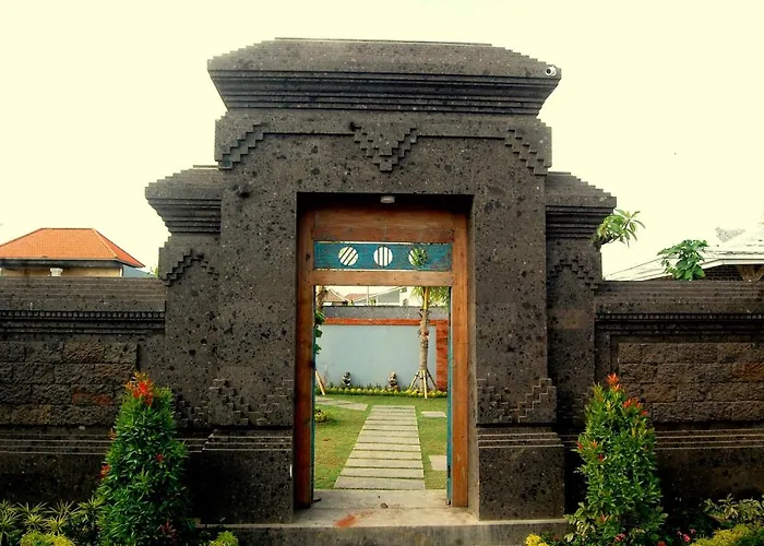 Hotel Padi Padi Luxury 3*